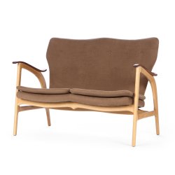 Диван в стиле сканди Fauteuil