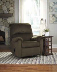 Кресло с реклайнером Bronwyn - Cocoa, Ashley Furniture